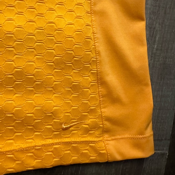 Nike Women’s Golf Dri-Fit Collared Tank - Picture 4 of 4